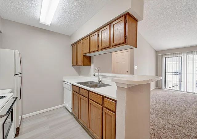 3rd image of 12550 Whittington Dr #610, Houston, TX 77077 | MLS# 53574193