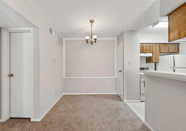 4th image of 12550 Whittington Dr #610, Houston, TX 77077 | MLS# 53574193