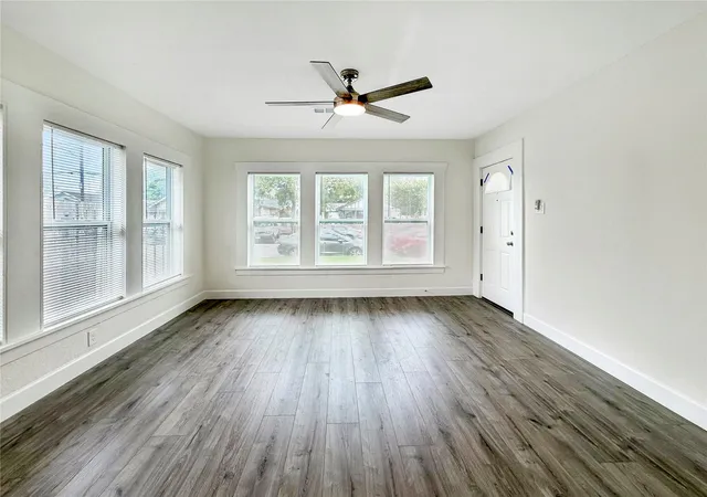 Photo 2 of Single family home for sale at 6818 Avenue O, Houston, TX 77011 | MLS# 29411548 | Listing updated on 2026-09-21