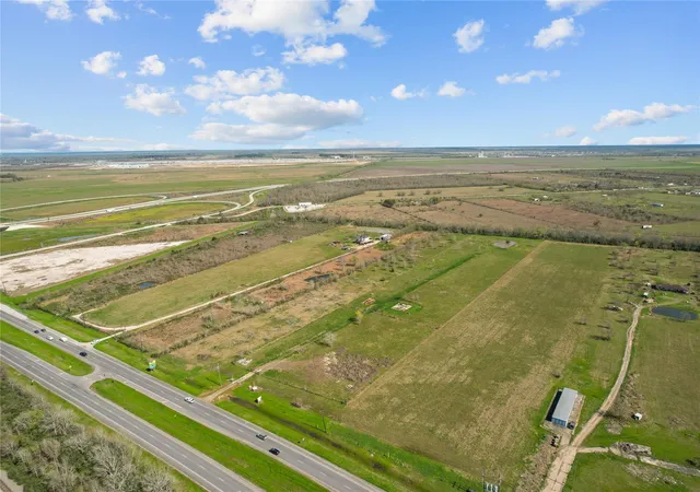 2nd image of 3377 W Hwy 90, Dayton, TX 77535 | MLS# 89783571