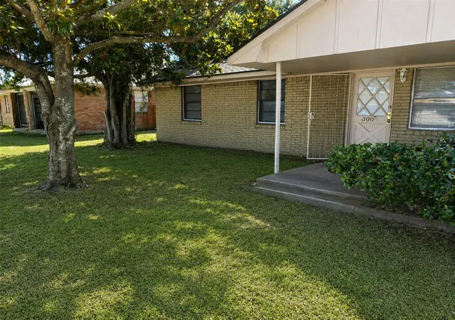 Homes for sale in Texas City, TX | 3005 Somerset, Texas City, TX 77590 | MLS# 41288003