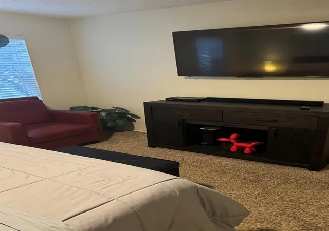 Photo 3 of Condo for sale at 3131 Southwest Fwy #B17, Houston, TX 77098 | MLS# 79475935 | Listing updated on 2026-09-01