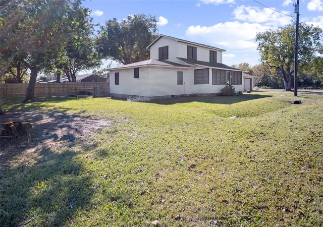 Homes for sale in High Island, TX | 1977 E 7Th St, High Island, TX 77623 | MLS# 46660998