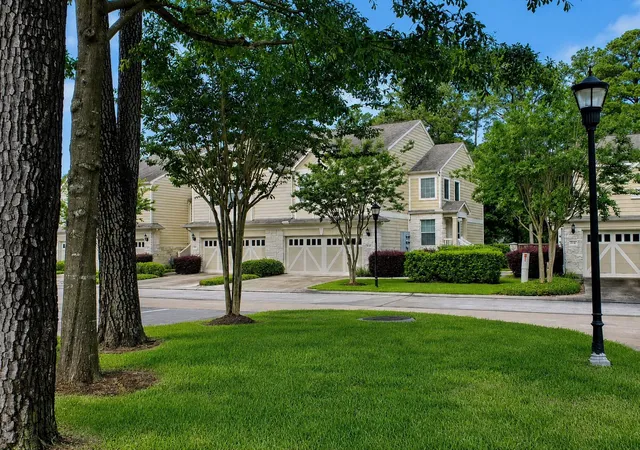 Homes for sale in Houston, TX | 13600 Breton Ridge St #3E, Houston, TX 77070 | MLS# 38498000