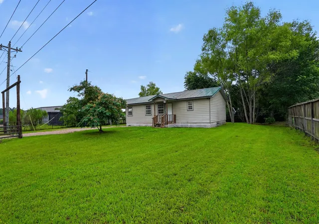 Homes for sale in Cut And Shoot, TX | 15197 Willis Waukegan Rd, Cut And Shoot, TX 77303 | MLS# 24355056