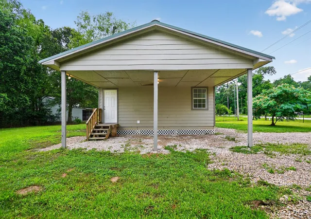 Homes for sale in Cut And Shoot, TX | 15197 Willis Waukegan Rd, Cut And Shoot, TX 77303 | MLS# 24355056