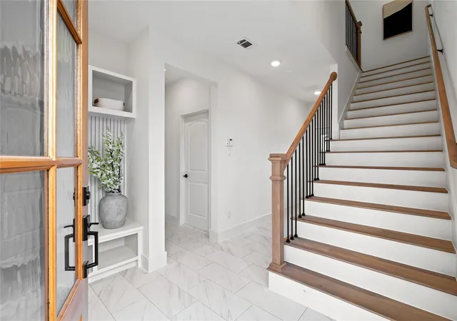 4th image of 1614 Ojeman Road #I, Houston, TX 77055 | MLS# 62551603