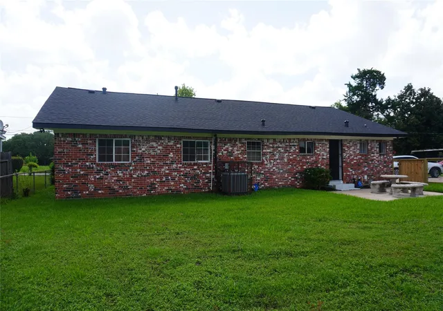 28th image of 8418 Colonial Lane Lane, Houston, TX 77051 | MLS# 31515365