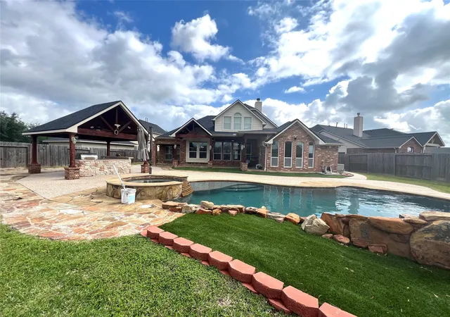 Photo 2 of Single family home for sale at 7506 Winston Cvs Ct, Richmond, TX 77407 | MLS# 81058511 | Listing updated on 2026-07-07