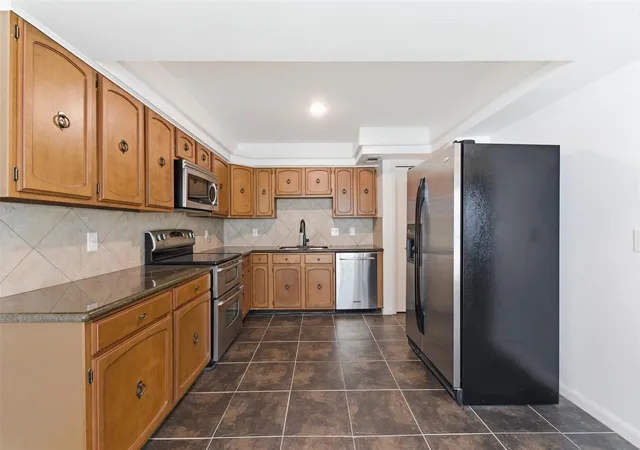 5th image of 8614 Oakford Dr, Houston, TX 77024 | MLS# 37860489