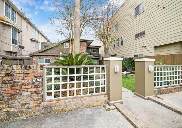 3rd image of 4207 Drake St, Houston, TX 77005 | MLS# 62794351