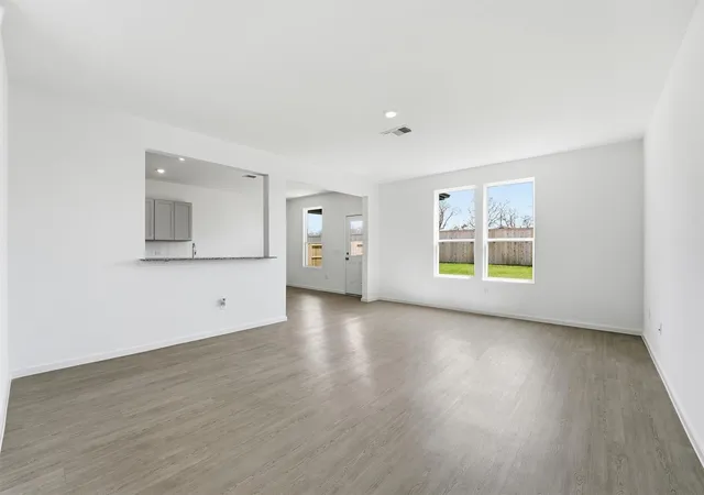 2nd image of 6814 Bens Lndg, Cove, TX 77523 | MLS# 35617007