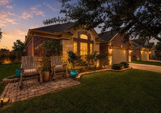 2nd image of 3003 Fern Brook Ln, Rosenberg, TX 77471 | MLS# 72834850