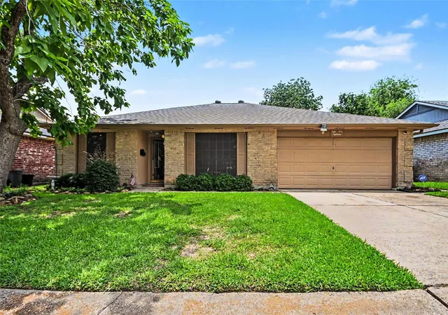 1st image of 8518 Ashwyne Ln, La Porte, TX 77571 | MLS# 90619111