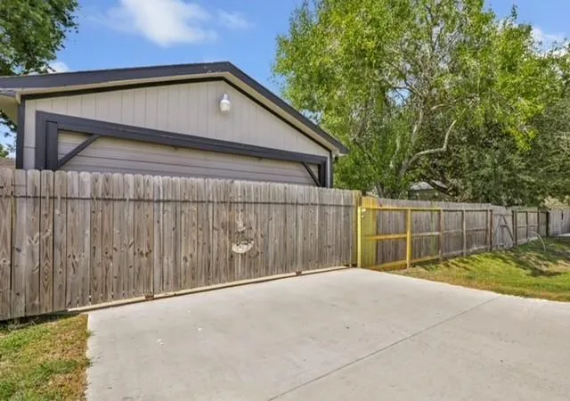 5th image of 15816 Ramsey Rd, Crosby, TX 77532 | MLS# 51606167
