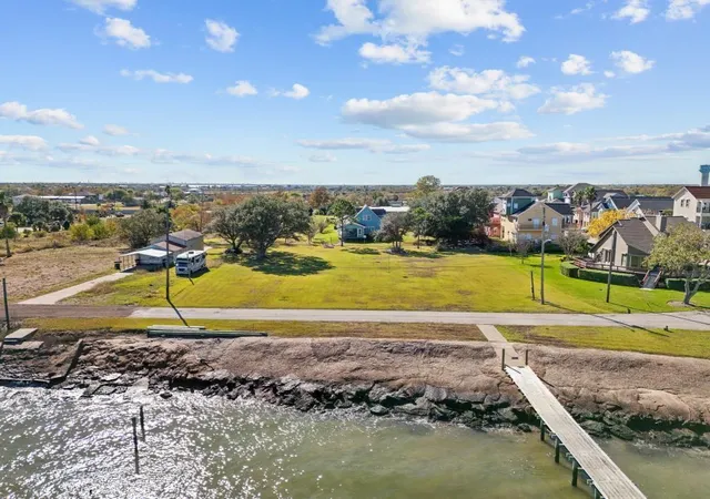 5th image of 2237 Avenue A, Dickinson, TX 77539 | MLS# 12897550