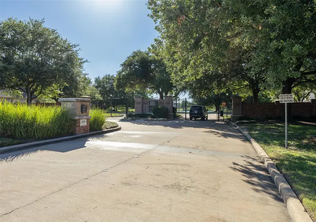 Photo 3 of Single family home for sale at 15111 Black Fls Ln, Sugar Land, TX 77498 | MLS# 55306049 | Listing updated on 2026-08-18