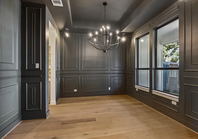 5th image of 1313 Cheshire Ln, Houston, TX 77018 | MLS# 70698845