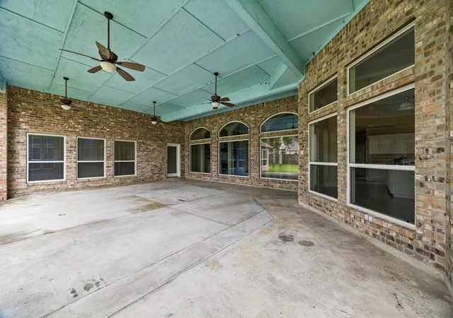 Homes for sale in Kingwood, TX | 6122 Bluebonnet Pond Ln, Kingwood, TX 77345 | MLS# 70597107