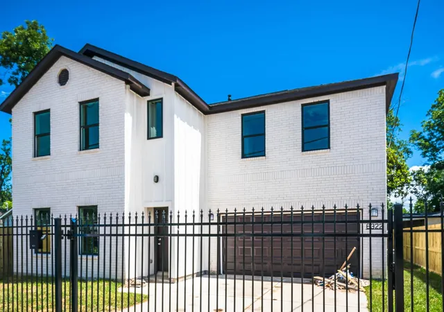 Photo 2 of Single family home for sale at 6322 Sayers St, Houston, TX 77026 | MLS# 10761265 | Listing updated on 2026-07-02