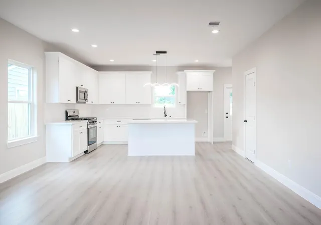 Photo 3 of Single family home for sale at 6322 Sayers St, Houston, TX 77026 | MLS# 10761265 | Listing updated on 2026-07-02