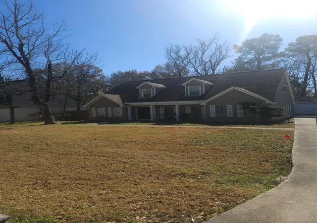 3rd image of 544 Brandon Rd, Conroe, TX 77302 | MLS# 87149825