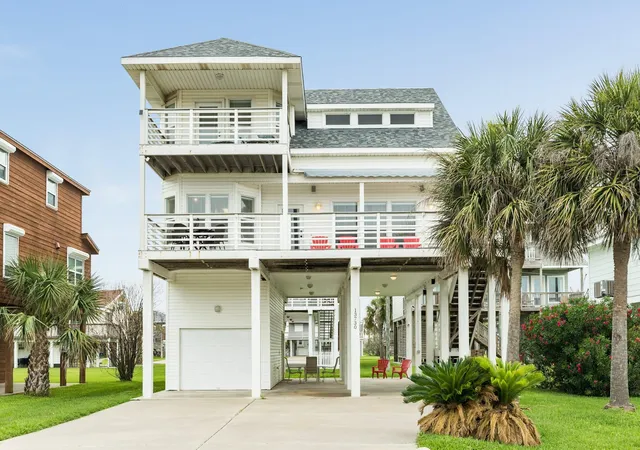 Photo 1 of Single family home for sale at 13730 San Domingo Dr, Galveston, TX 77554 | MLS# 28971162 | Listing updated on 2026-08-11