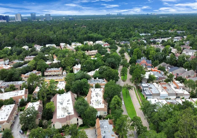 Homes for sale in Houston, TX | 2100 Tanglewilde St #312, Houston, TX 77063 | MLS# 97844343