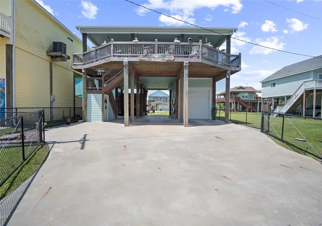 40th image of 957 S Cove, Port Bolivar, TX 77650 | MLS# 26189043