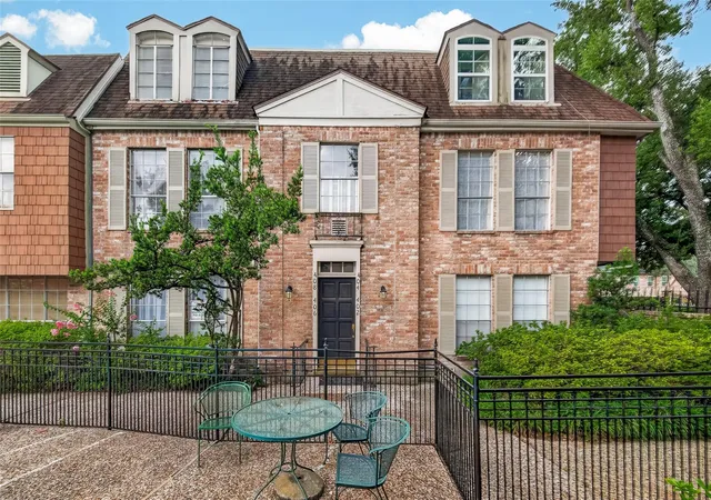 1st image of 408 N Post Oak Ln #408, Houston, TX 77024 | MLS# 71218975