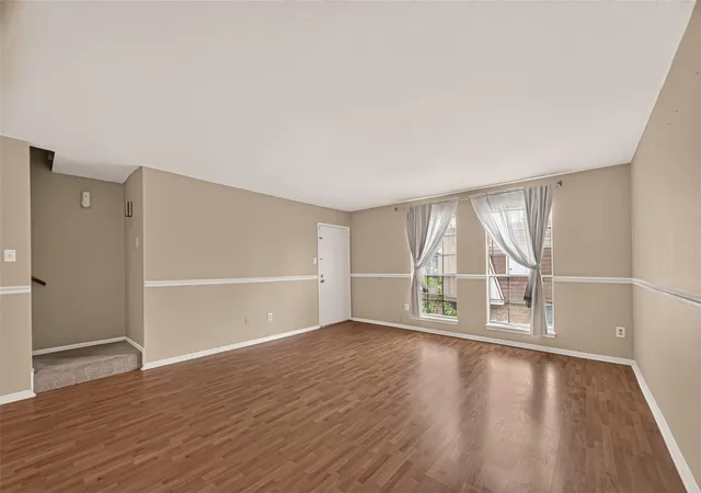 5th image of 408 N Post Oak Ln, Houston, TX 77024