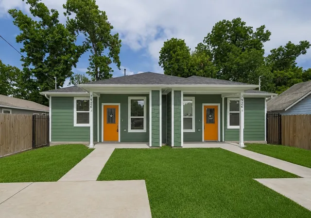Photo 1 of Sale Pending at 7926 Easter St, Houston, TX 77088 | MLS# 41594663 | Listing updated on 2026-09-11