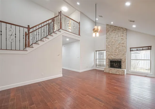 3rd image of 12127 Carriage Hill Dr, Houston, TX 77077 | MLS# 37157556