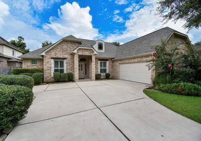 Photo 2 of Single family home for sale at 4427 Warington St, Fulshear, TX 77441 | MLS# 70968881 | Listing updated on 2026-07-18