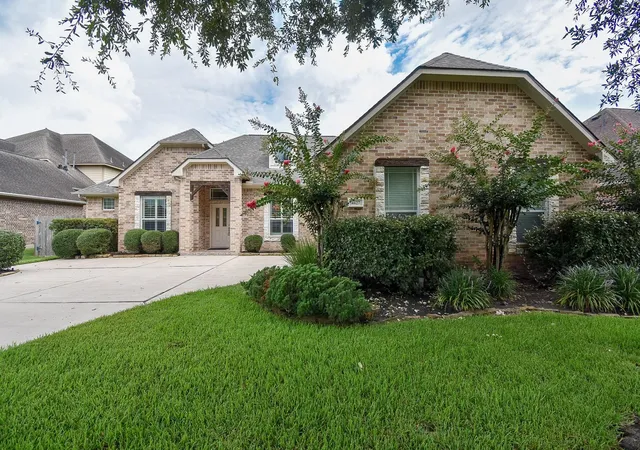 Photo 3 of Single family home for sale at 4427 Warington St, Fulshear, TX 77441 | MLS# 70968881 | Listing updated on 2026-07-18