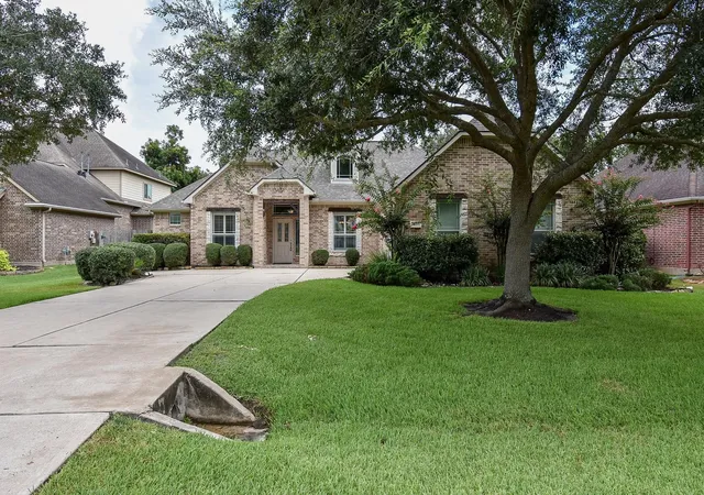 Photo 4 of Single family home for sale at 4427 Warington St, Fulshear, TX 77441 | MLS# 70968881 | Listing updated on 2026-07-18