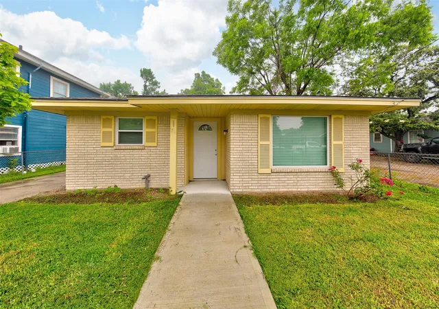 1st image of 7732 Avenue I, Houston, TX 77012 | MLS# 19072945