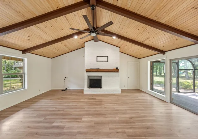 Photo 3 of Single family home for sale at 71 Hiwon Dr, Conroe, TX 77304 | MLS# 79745835 | Listing updated on 2026-09-19