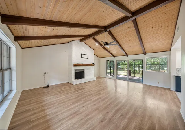 Photo 3 of Single family home for sale at 71 Hiwon Dr, Conroe, TX 77304 | MLS# 79745835 | Listing updated on 2026-09-19