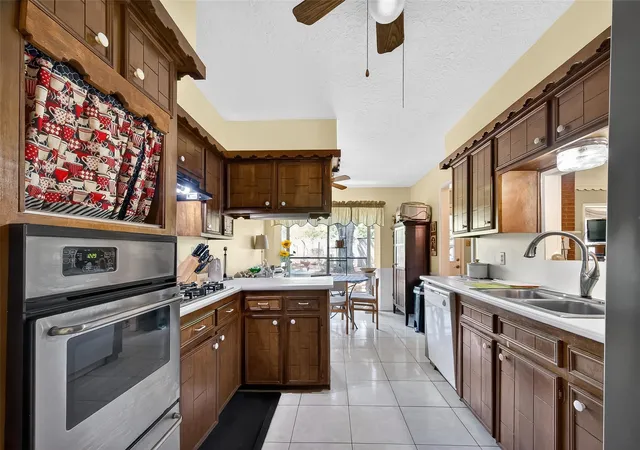 Photo 3 of Sale Pending at 4606 Chaparral Dr, Baytown, TX 77521 | MLS# 20325252 | Listing updated on 2026-09-11
