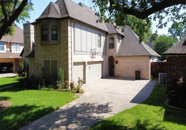 Photo 3 of Single family home for sale at 20006 Erika Way Dr, Katy, TX 77450 | MLS# 96025363 | Listing updated on 2026-09-19