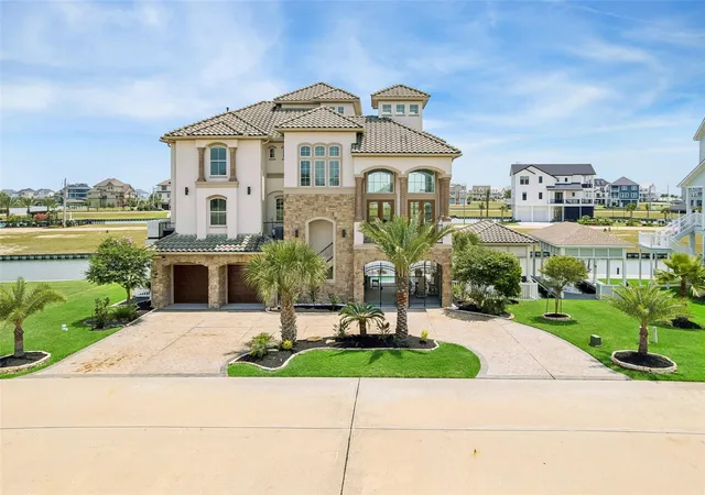 1st image of 9 Loggerhead, Hitchcock, TX 77563 | MLS# 42050852