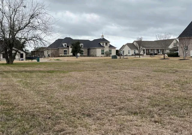 2nd image of 10888 Dauphine St, Willis, TX 77318 | MLS# 38978281