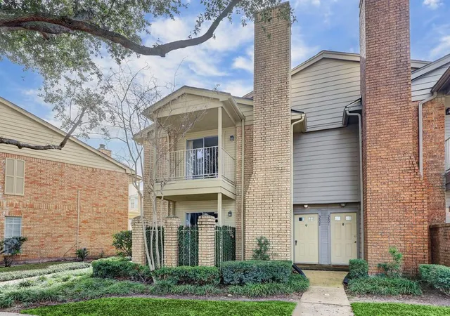 Condominium at 11201 Lynbrook Dr #3802, Houston, TX 77042 | MLS# 7104112 | | Sold on 2024-04-29