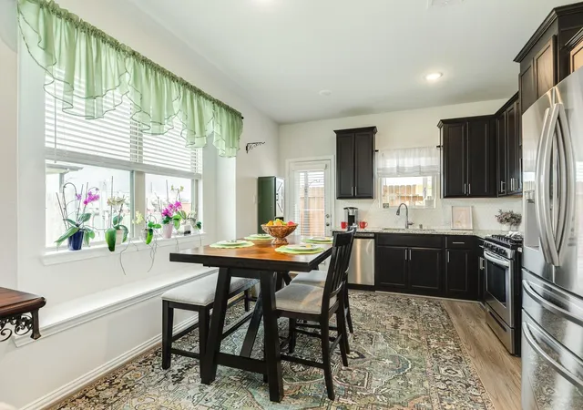 4th image of 7117 Elgin St, Pearland, TX 77584 | MLS# 62511292