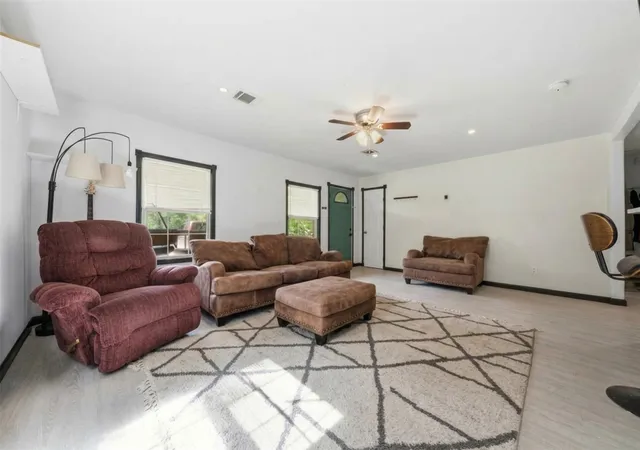 Photo 3 of Single family home for sale at 25921 Essex, New Caney, TX 77357 | MLS# 78038695 | Listing updated on 2026-09-20