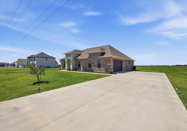 3rd image of 14670 Bond Rd, Beaumont, TX 77713 | MLS# 11432056