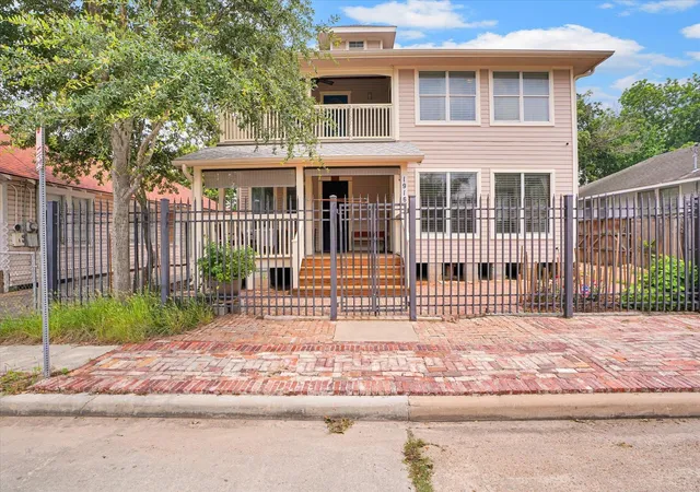 1st image of 1916 Hardy St, Houston, TX 77026 | MLS# 20835265