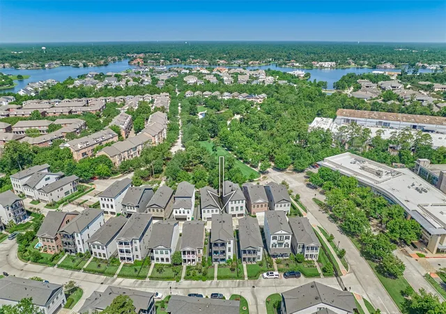 Photo 2 of Single family home for sale at 35 Amerson Bay Way, Spring, TX 77380 | MLS# 56572557 | Listing updated on 2026-09-06