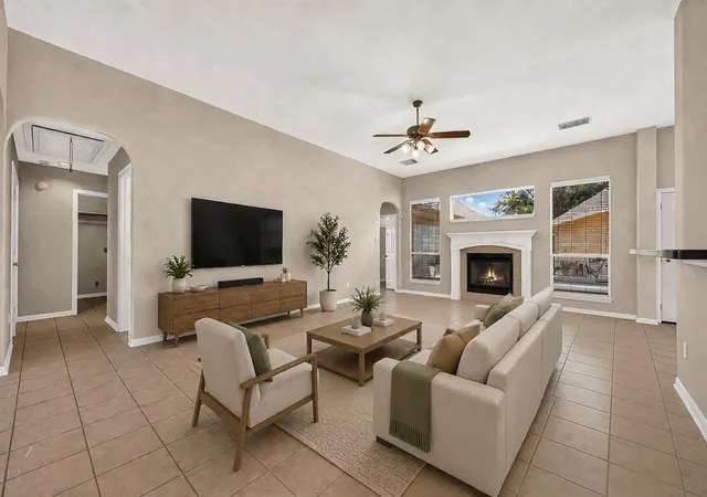 Photo 3 of Single family home for sale at 2726 Martinec Dr, Pearland, TX 77584 | MLS# 56038019 | Listing updated on 2026-09-22
